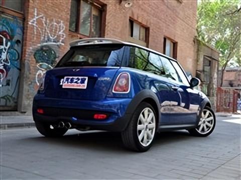 曾经望而不及!现在只值白菜价!试mini cooper s
