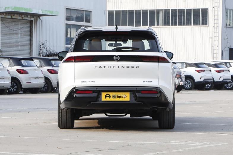 体验东风日产探陆:配2.0t 9at,轴距达到2900mm,定位中大型suv