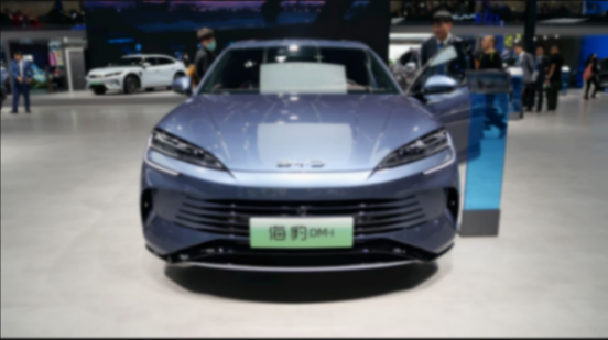 预算20万元出头 比亚迪海豹dm-i和小米su7,谁更靠谱?