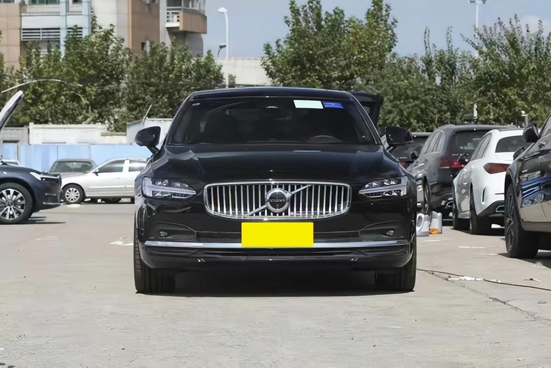 新一代丰田4runner即将发布,tnga-f架构,2.4t+8at,尾部很抢眼