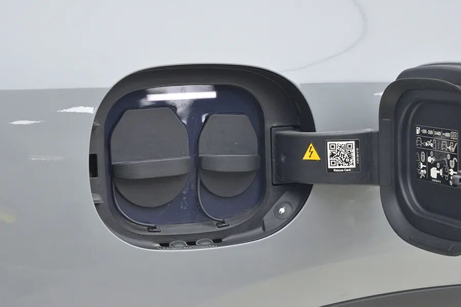 奔驰eqe suv:30万买个电动大奔驰,还要啥新势力?