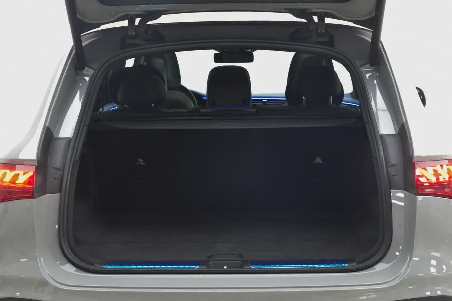奔驰eqe suv:30万买个电动大奔驰,还要啥新势力?