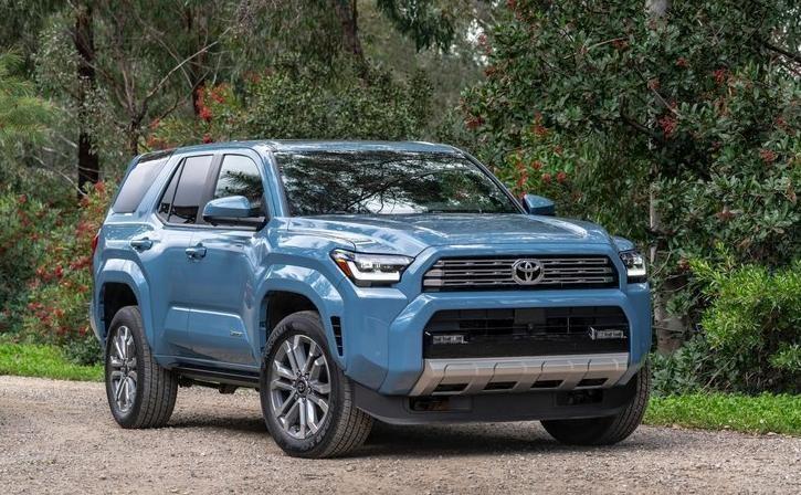 和全新丰田普拉多一个造型,比坦克400还狂野?全新4runner