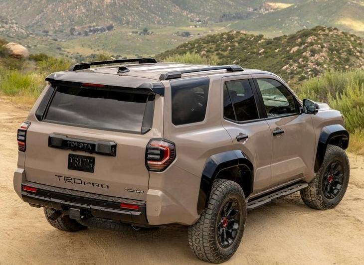 和全新丰田普拉多一个造型,比坦克400还狂野?全新4runner