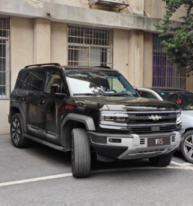 比亚迪方程豹再发3车,超跑致敬兰博基尼?