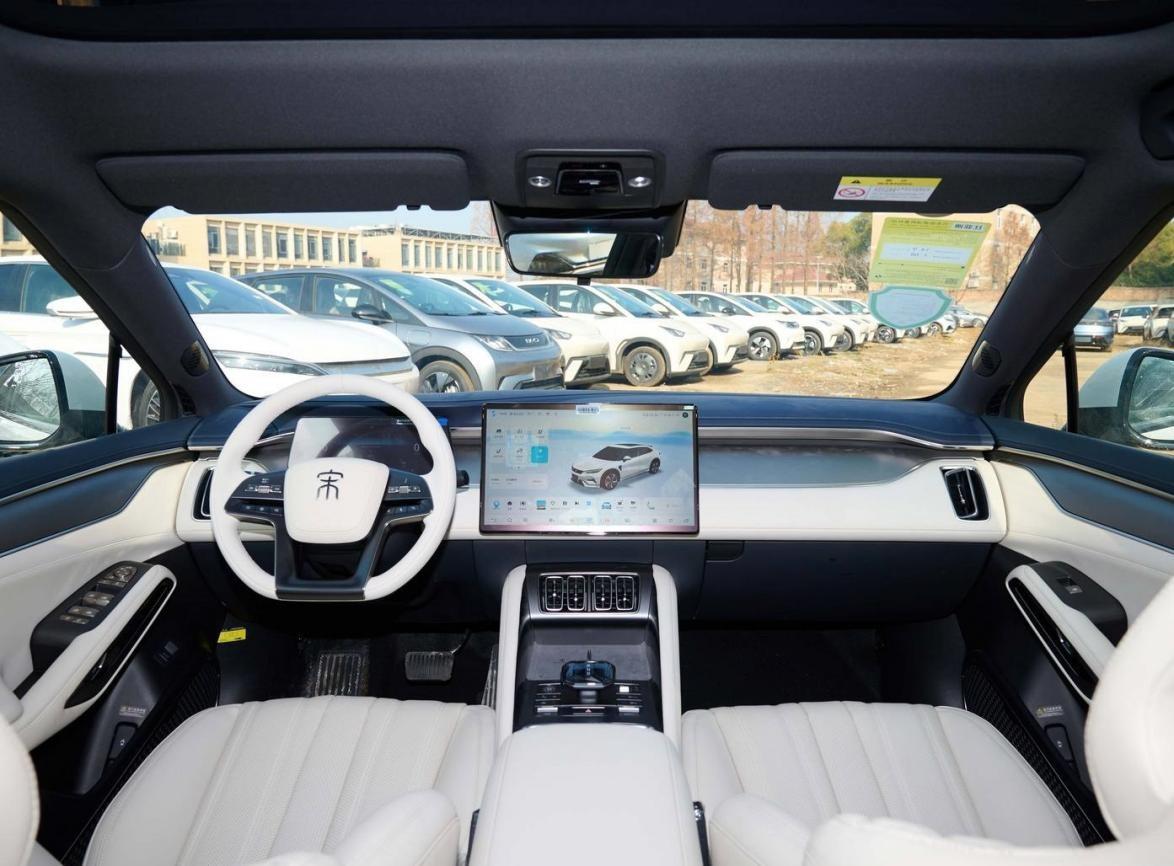 20万内买国产新能源中型suv,比亚迪宋l对比小鹏g6,到底选谁好?