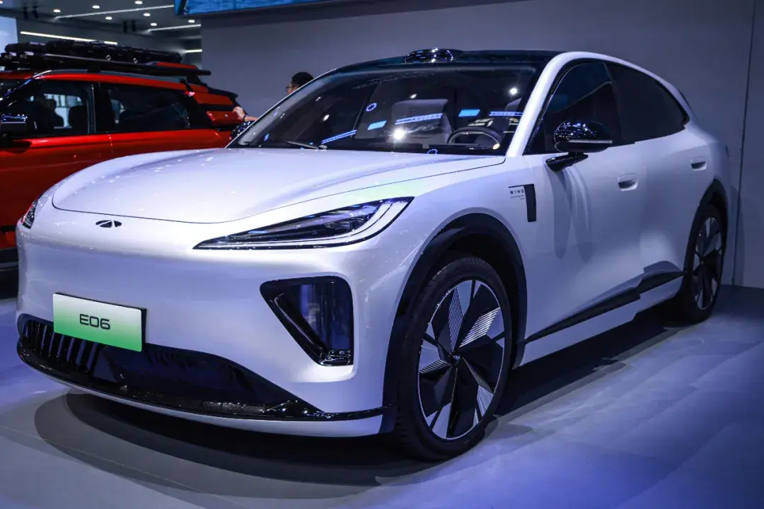 北京车展|智趣大五座suv 奇瑞风云首款新能源量产概念车e06全球首发