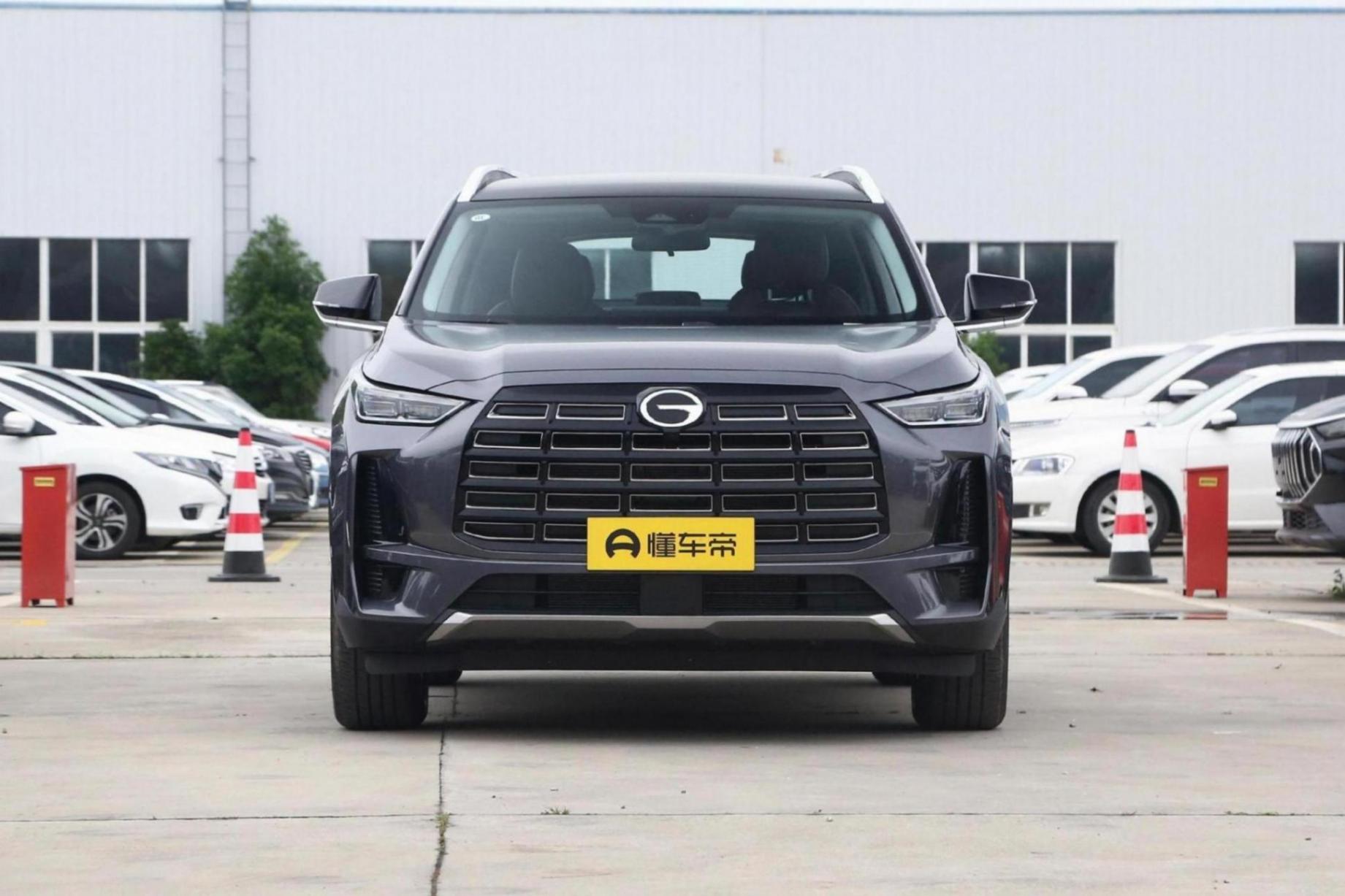 解读传祺gs4 max,百公里油耗低至6.8l,轴距2.75米,值得买吗?