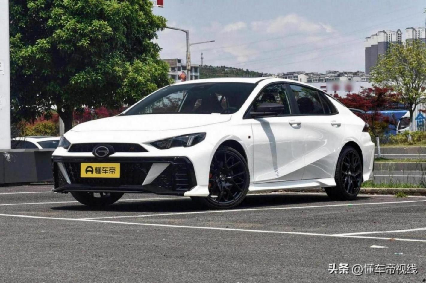 售11.8万元起,领克03同级/两套动力可选 新款传祺影豹上市